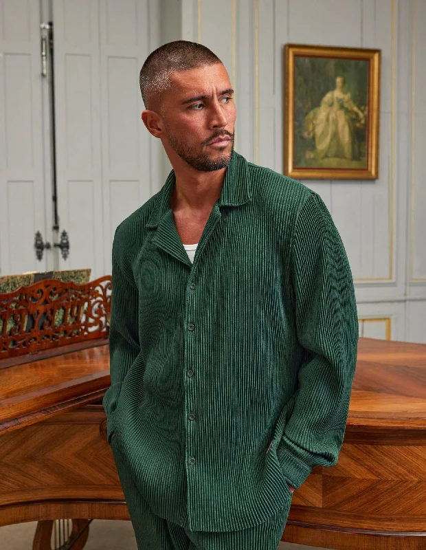 Men's Hunting Shirts for Camouflage and ComfortDark Green Pleated L/S Shirt