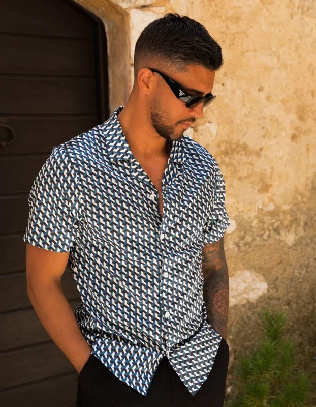 Men's Pattern-Clashing Shirts for Bold FashionBlue S/S Illusion Print Resort Shirt