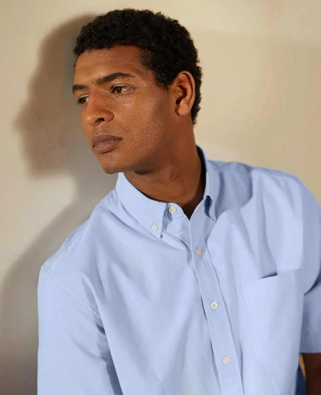 Men's Geometric Print Shirts for a Modern TwistSky Blue Classic Fit Short Sleeve Oxford Shirt Men's Geometric Print Shirts for a Modern TwistSky Blue Classic Fit Short Sleeve Oxford Shirt