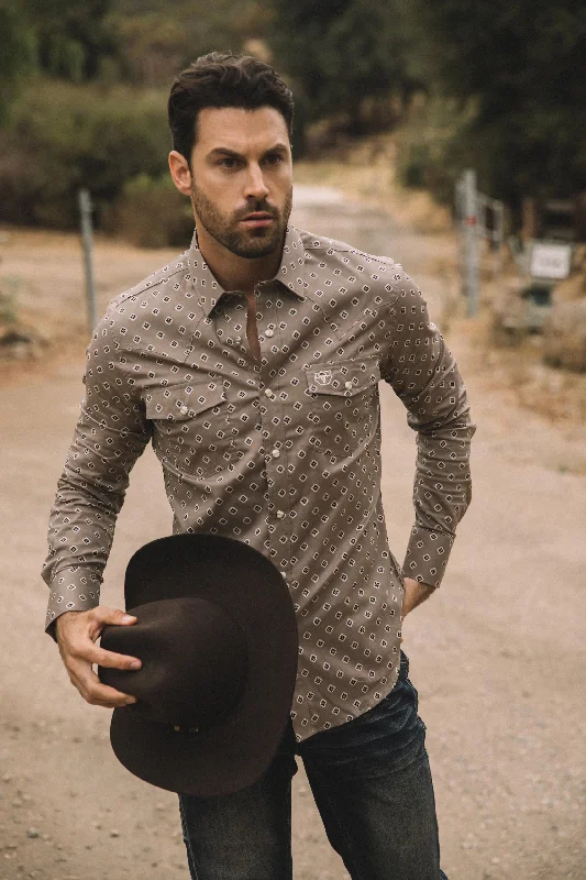 Men's Button-Down Collar Shirts for Staying PolishedMens Western Modern Fit Mink Long Sleeve Shirt with Snaps Men's Button-Down Collar Shirts for Staying PolishedMens Western Modern Fit Mink Long Sleeve Shirt with Snaps