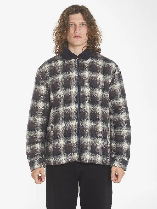 Men's Coats with Vintage StyleBarrio Quilt Sherpa Flannel Jacket - Deep Plum