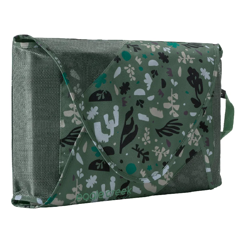 Essential Men's Puffer JacketsPack-it Reveal Garment Folder L - Roots & Shoots: Duck Green