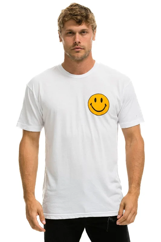 Men's Shirts with Adjustable HemlinesSMILEY 2 CREW TEE - WHITE